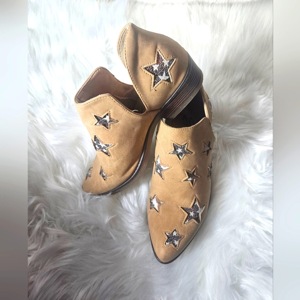 Seven7 Austin Ankle Booties